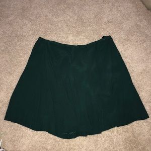 NEVER WORN Dark Green Gianni Bini Skirt